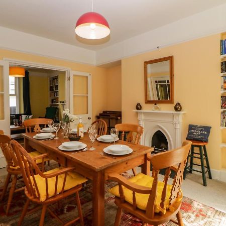 27 Exeter Street Villa Тинмут Екстериор снимка