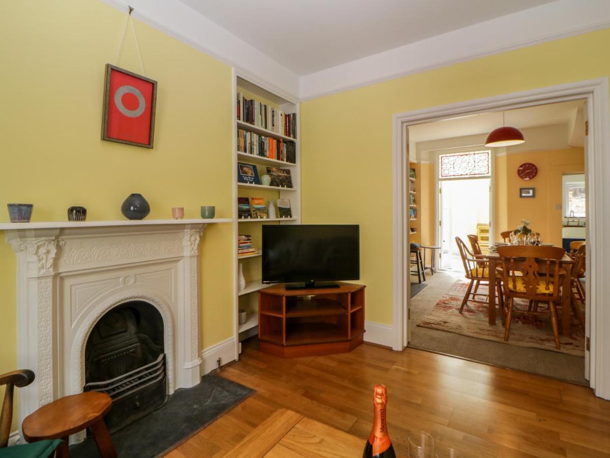 27 Exeter Street Villa Тинмут Екстериор снимка