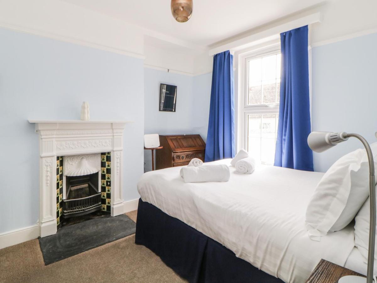27 Exeter Street Villa Тинмут Екстериор снимка